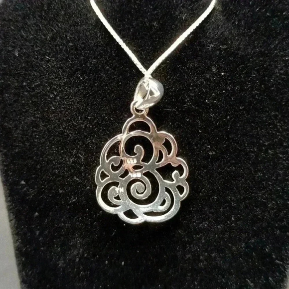 International Bullion Sterling Silver Necklace - Picture 2 of 3